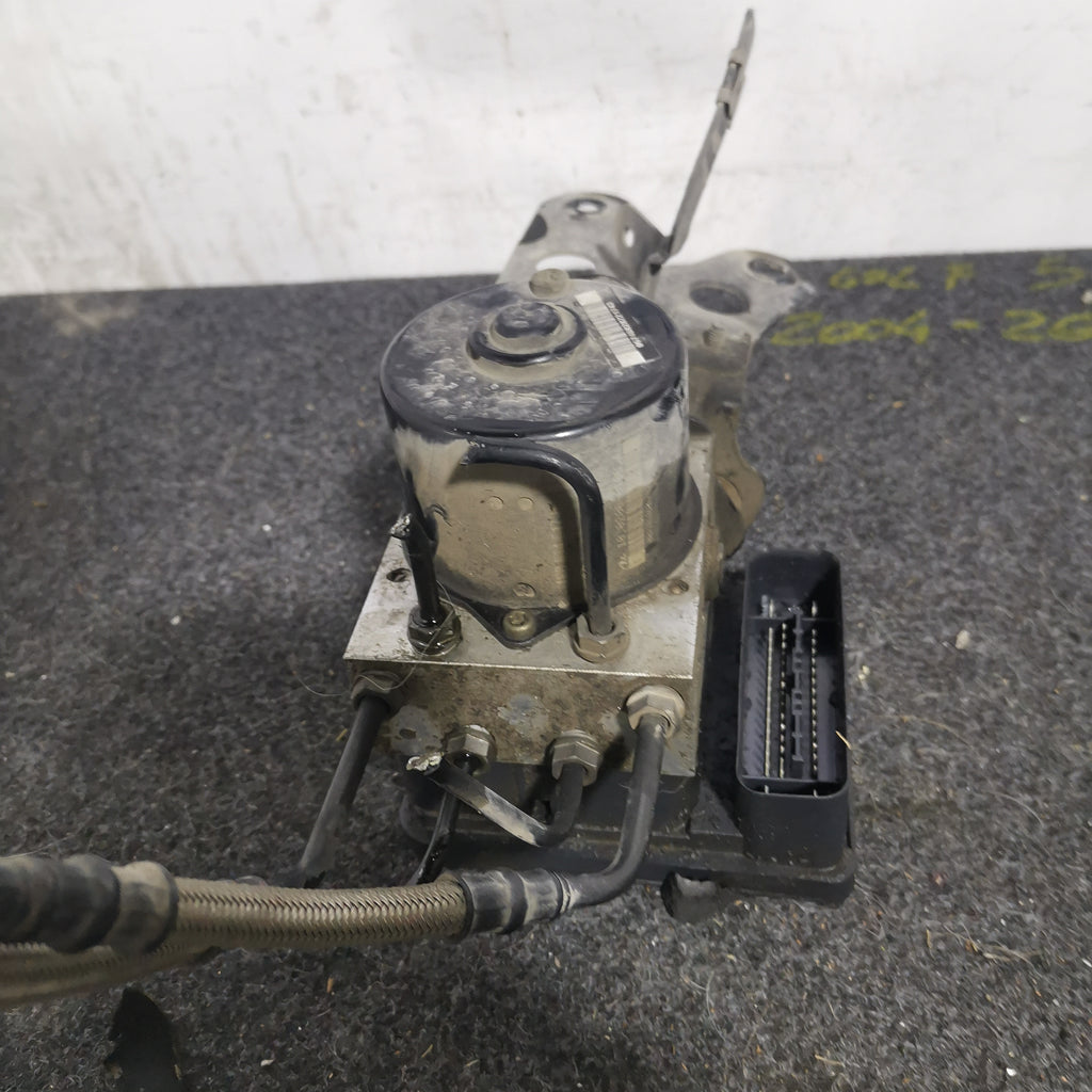 ABS pump control unit Volkswagen Golf 5 year 2004 code 1k0 907 379 k