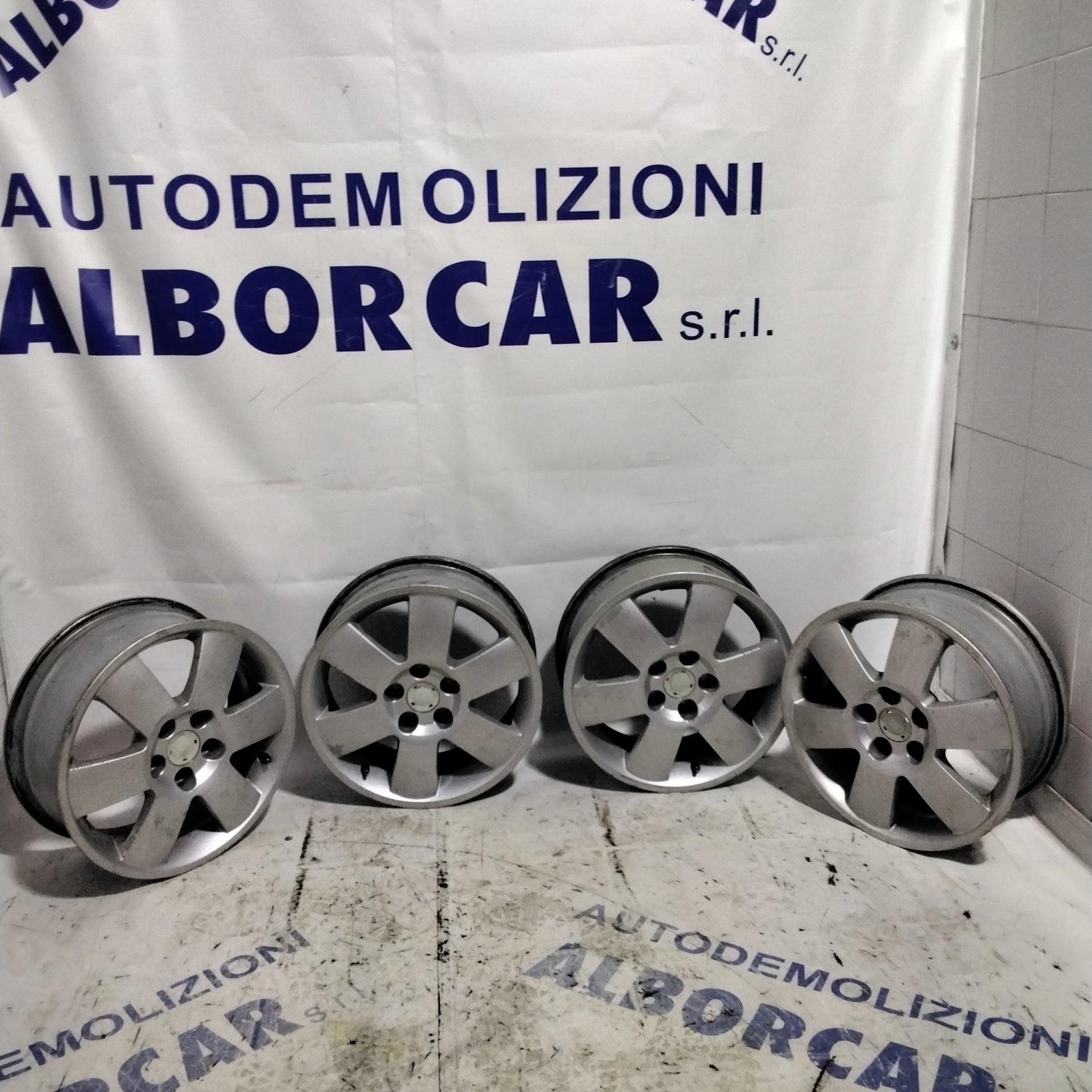 4 cerchi in lega skoda 5 fori 15 pollici anno 2002