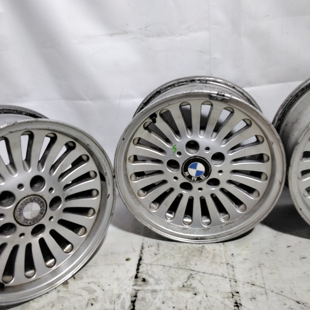 4 Cerchi in lega 5 fori BMW 15  pollici