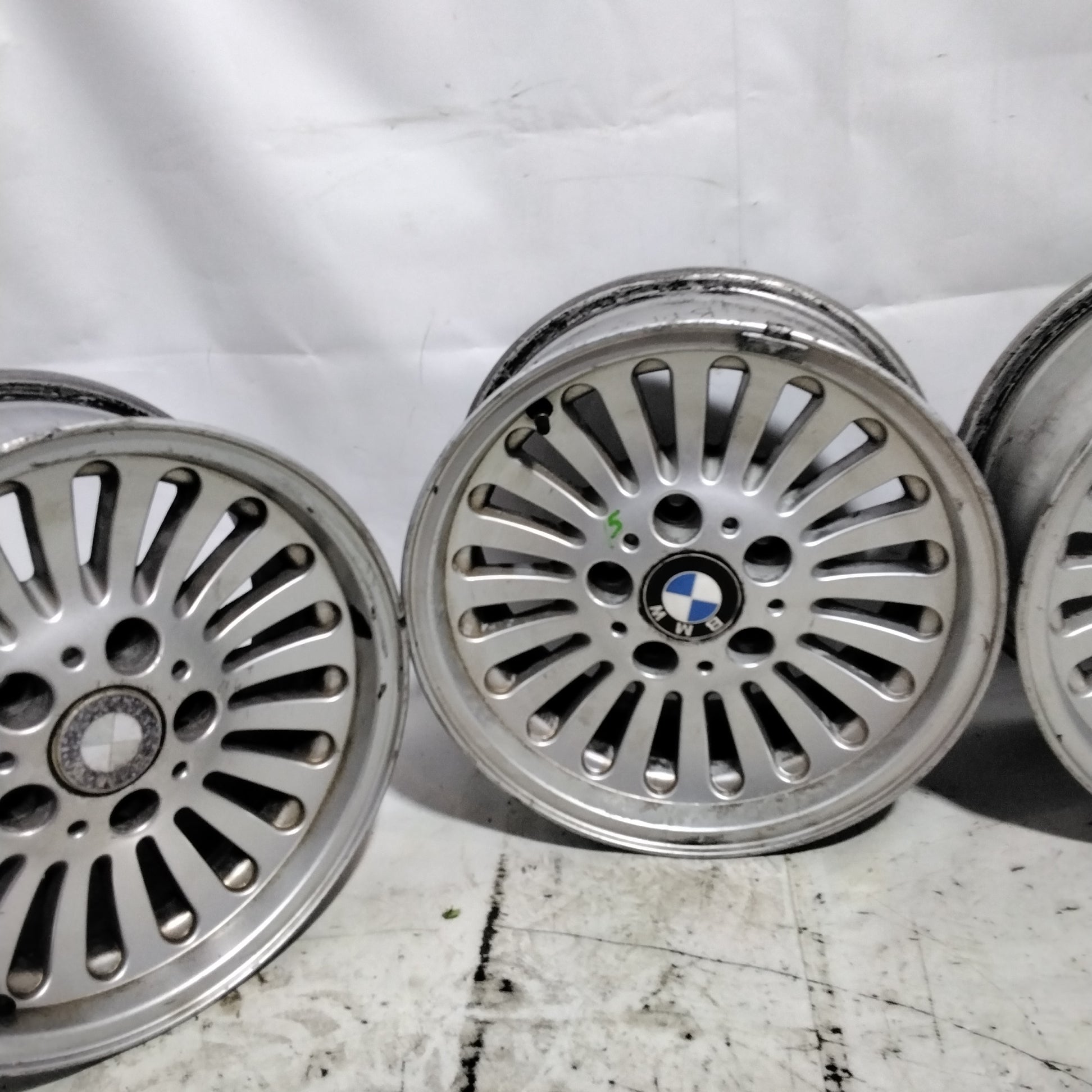 4 Cerchi in lega 5 fori BMW 15  pollici