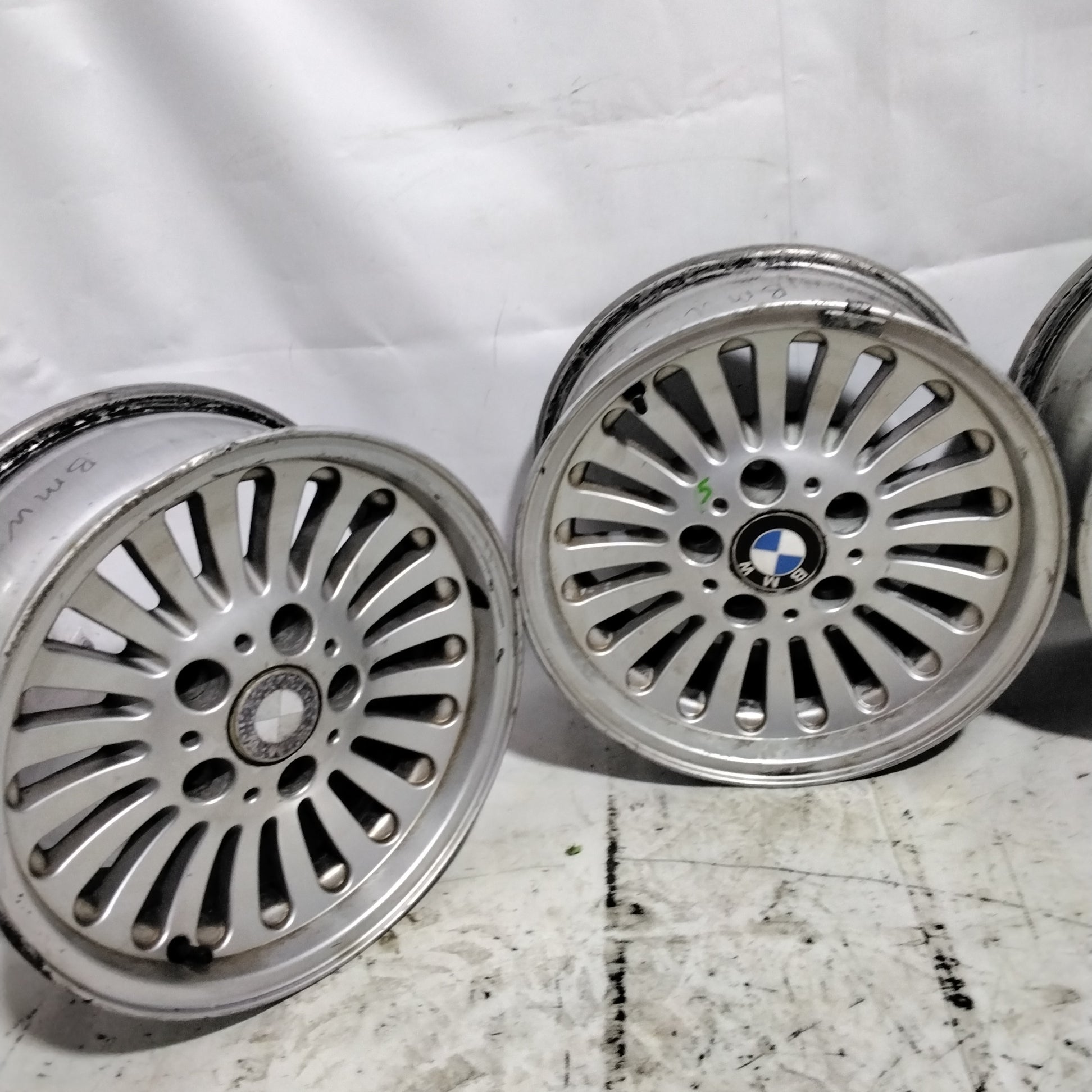 4 Cerchi in lega 5 fori BMW 15  pollici