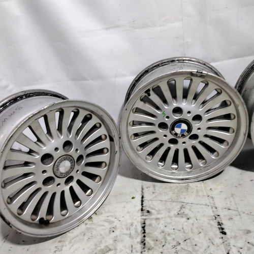 4 BMW 5-hole 15-inch alloy wheels