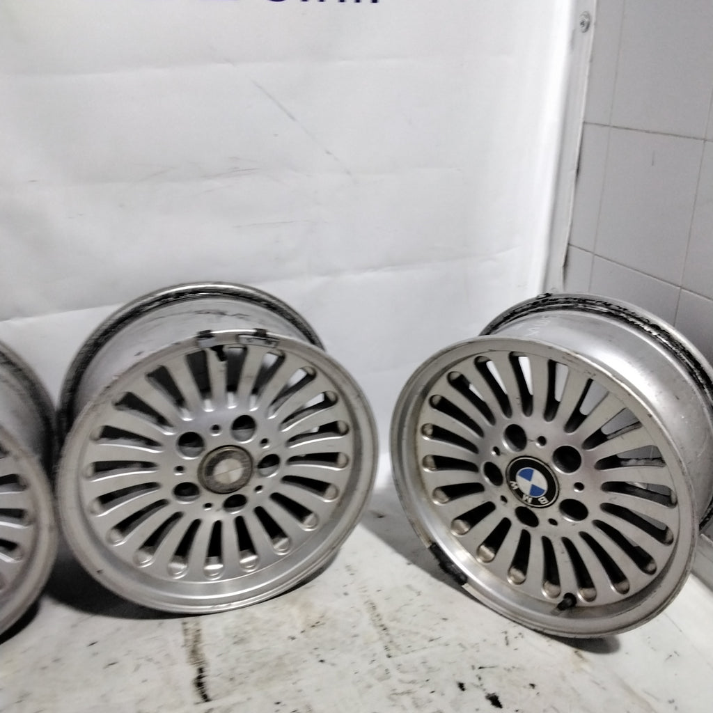 4 Cerchi in lega 5 fori BMW 15  pollici