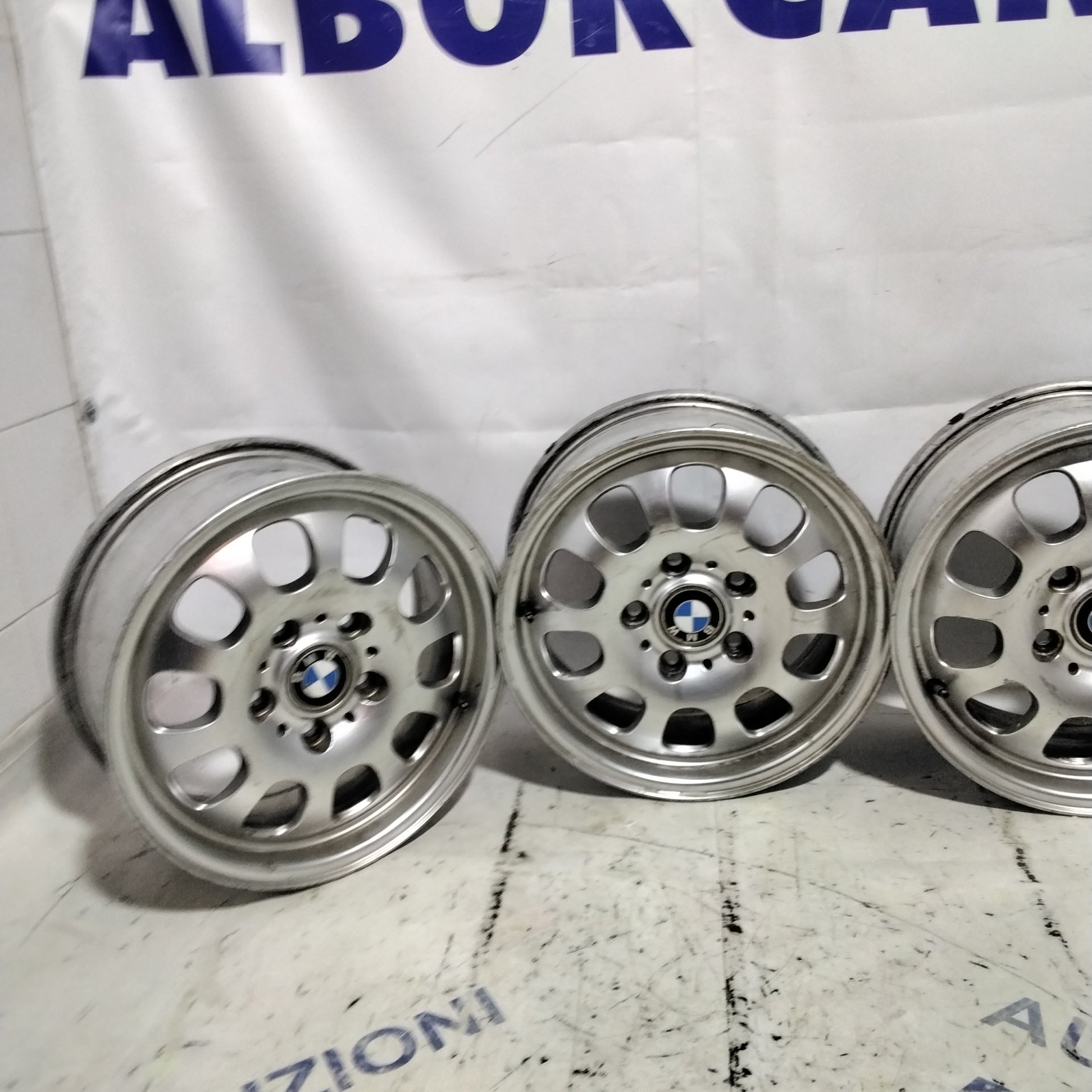 4 cerchi in lega 5 fori bmw 15 pollici