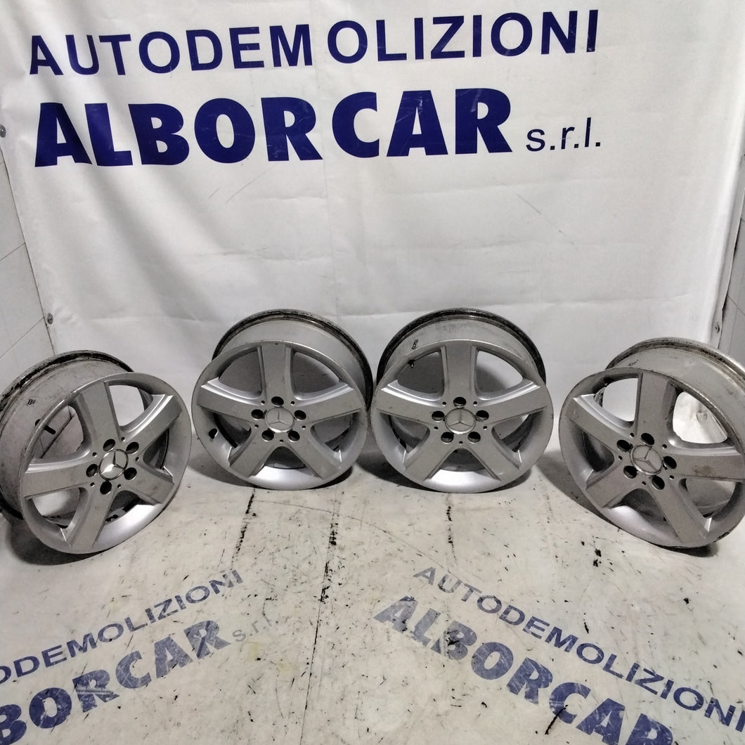 4 cerchi in lega 5 fori originale Mercedes 16 pollici
