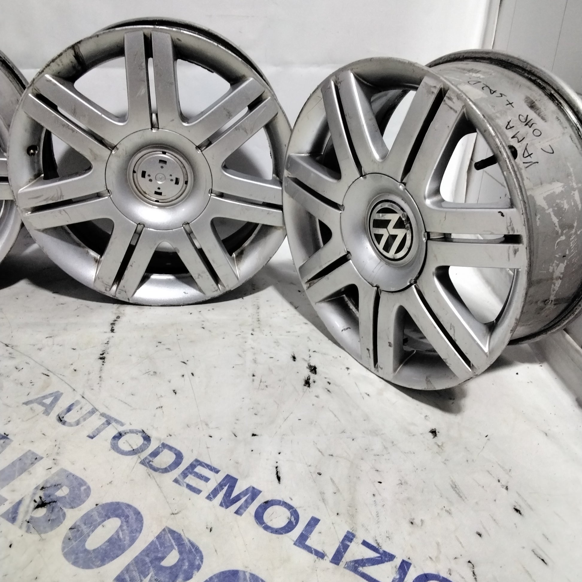 4 cerchi in lega 5 fori Volkswagen golf 16 pollici