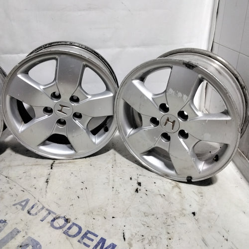 4 HONDA 16-inch 5-hole alloy wheels