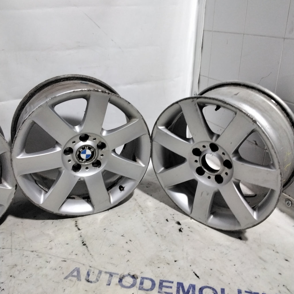 4 cerchi in lega 5 fori BMW 17 pollici