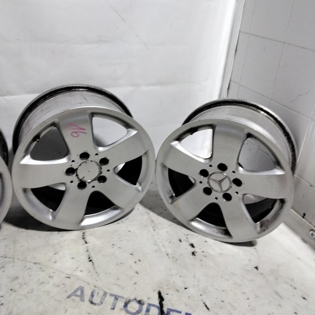 4 cerchi in lega 5 fori MERCEDES 16 pollici