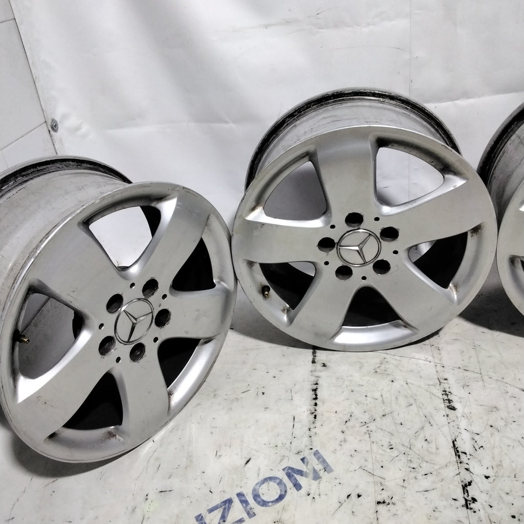 4 cerchi in lega 5 fori MERCEDES 16 pollici