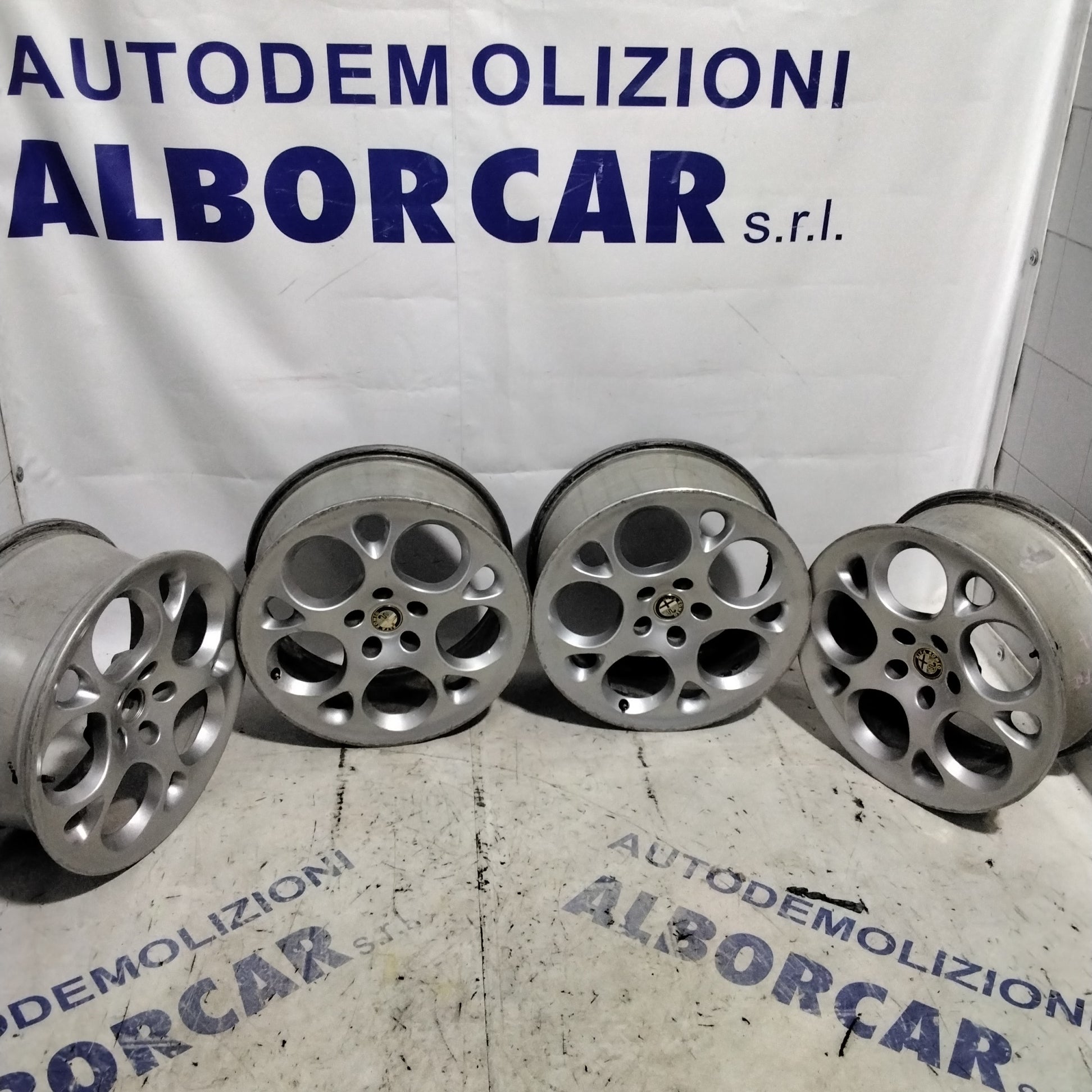 4 cerchi in lega 5 fori ALFA ROMEO 17 pollici