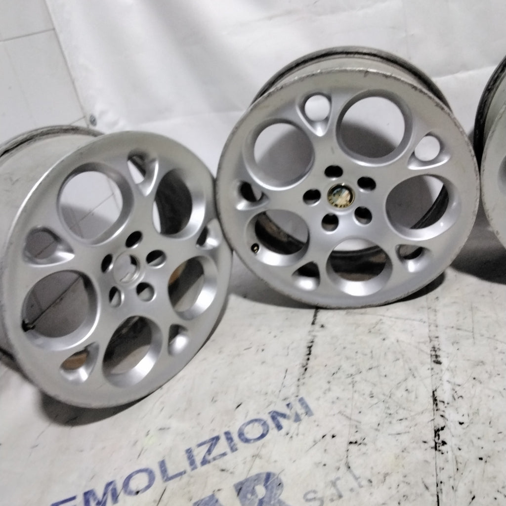 4 cerchi in lega 5 fori ALFA ROMEO 17 pollici