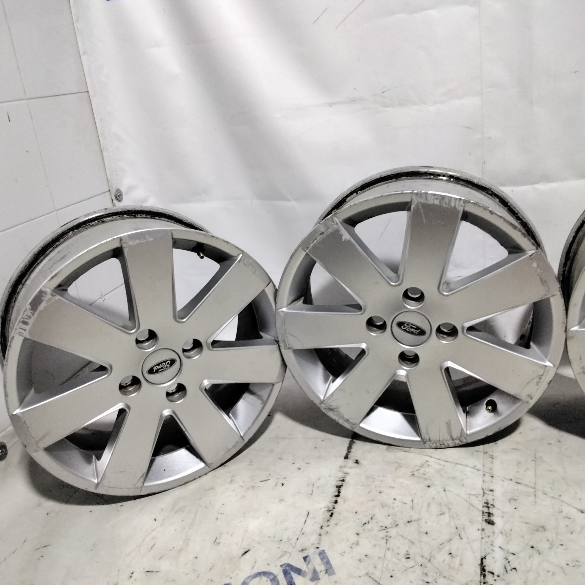 4 cerchi in lega 4 fori FORD Fiesta 16 pollici