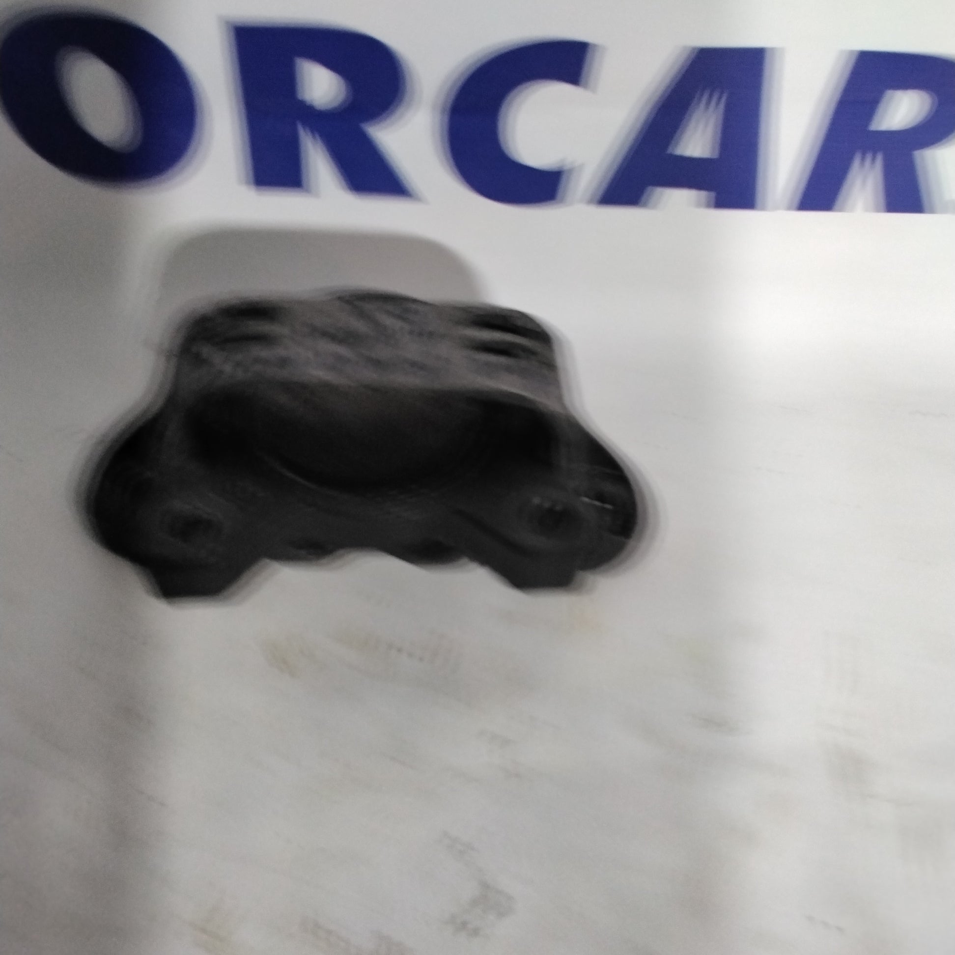 Supporto motore destro FORD Focus 1.8 tdci anno 2002 codice:22414