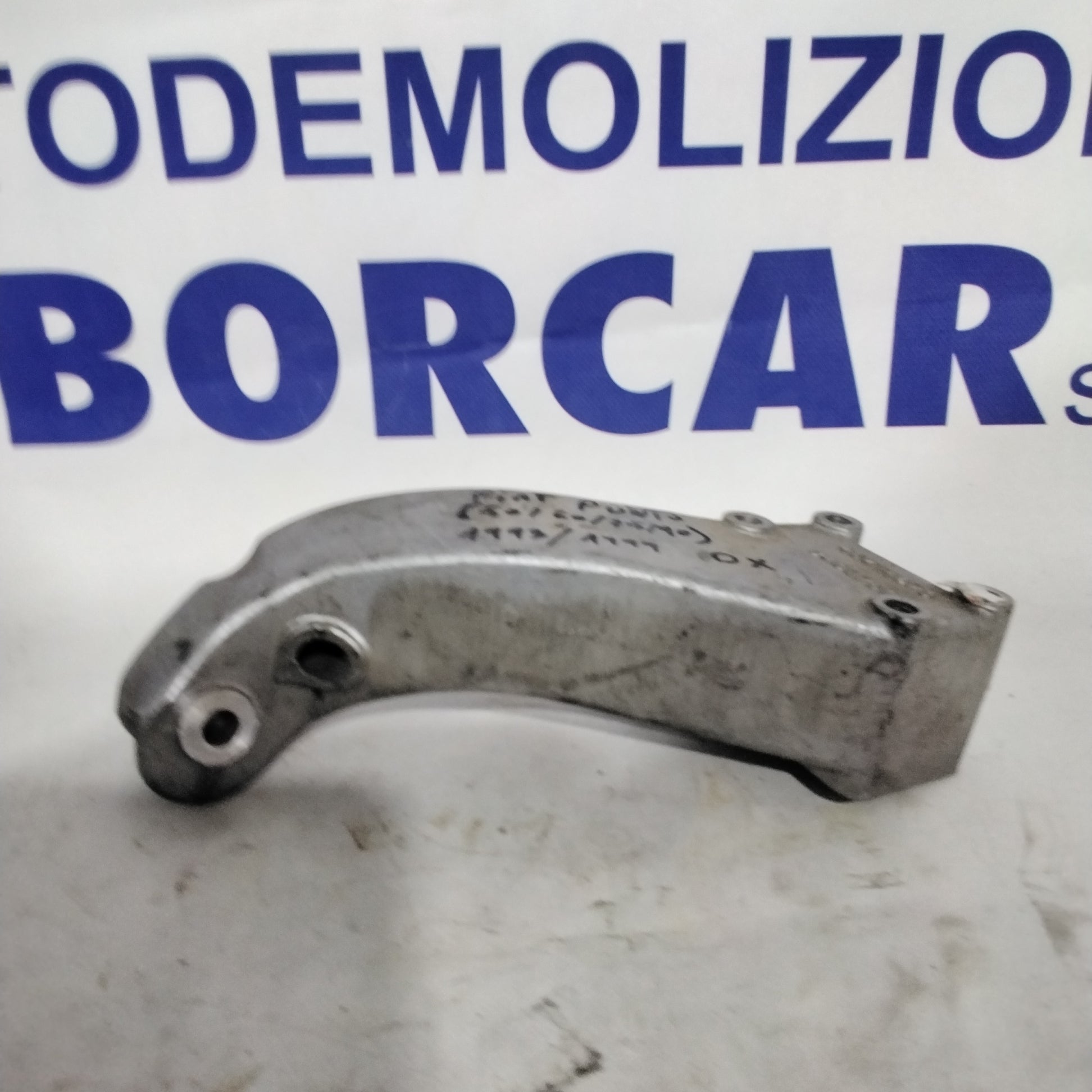 Supporto motore destro originale FIAT Punto (50/60/75/90)  anno 1993/1999 codice:46414679