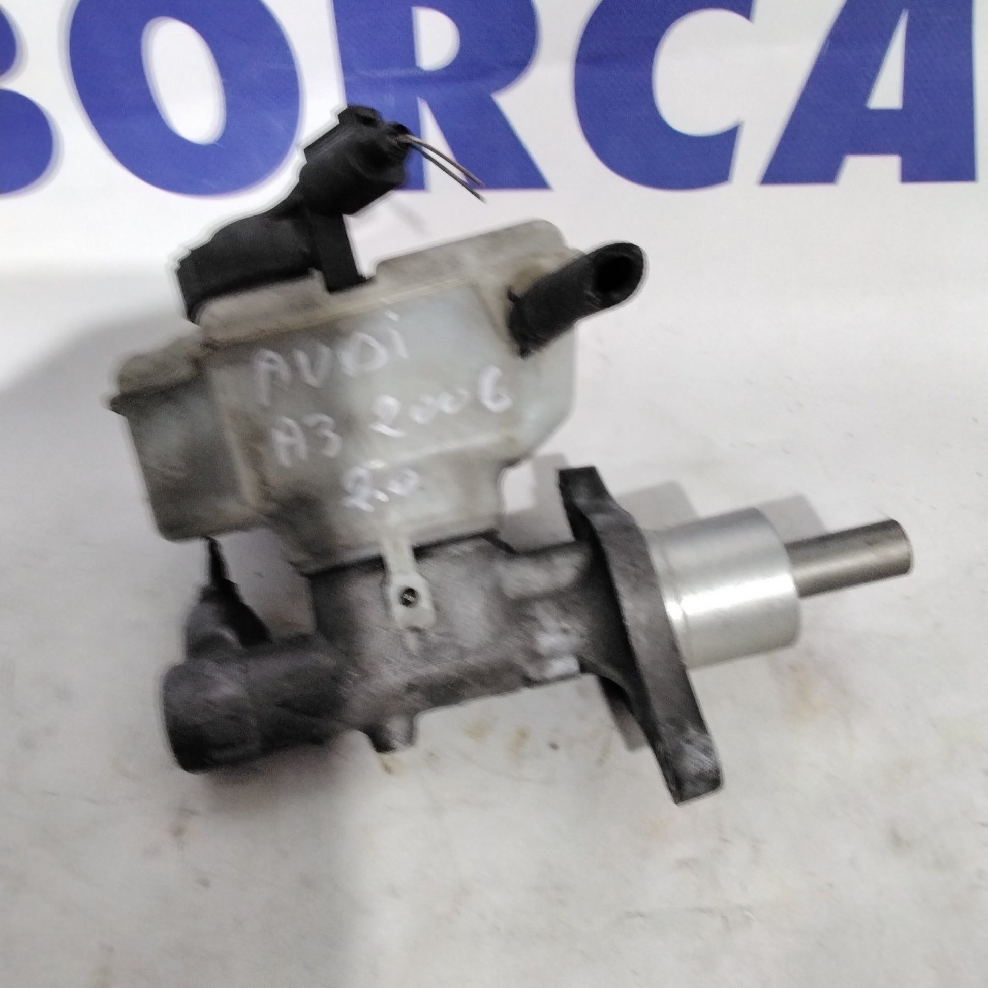 Bomba de freno AUDI A3 2.0 tdi año 2006 código:03350386351