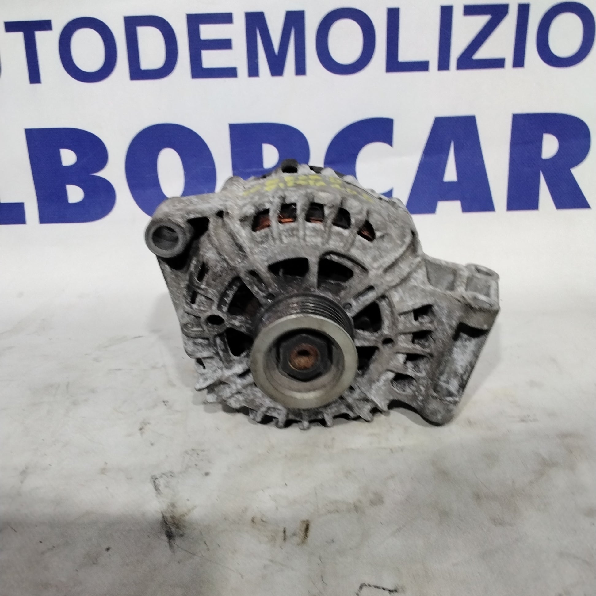 Alternator Ford Fiesta 1.4 petrol year 2010 code: 2543426A (sf15p8)