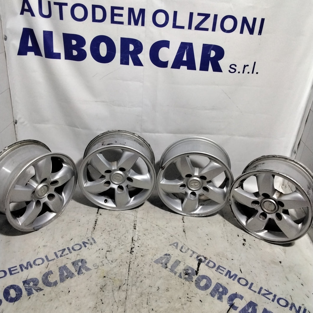 4 cerchi in lega 5 fori KIA SORENTO 16 pollici