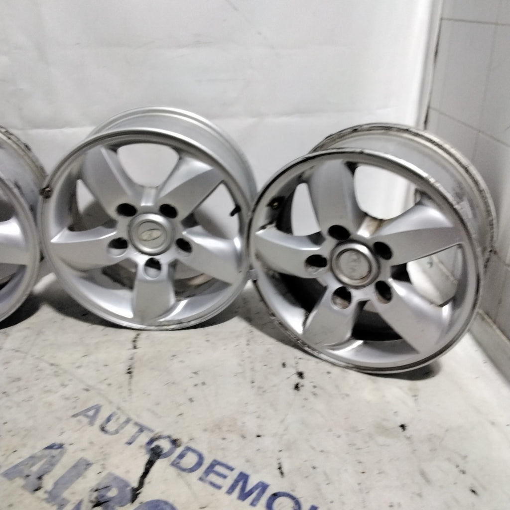 4 cerchi in lega 5 fori KIA SORENTO 16 pollici