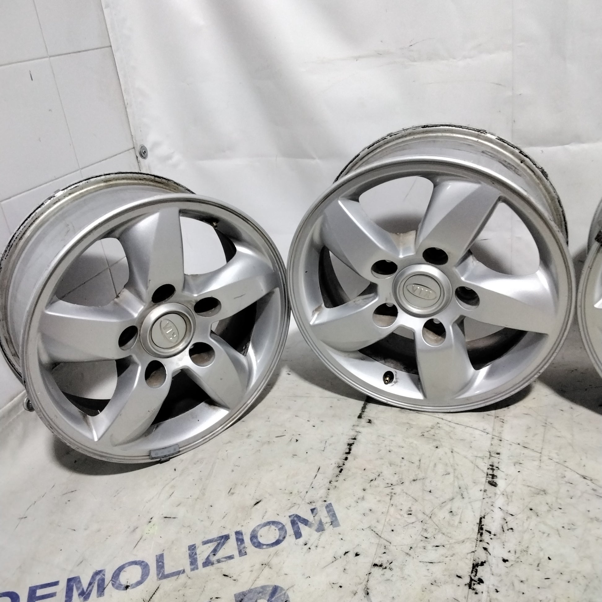 4 cerchi in lega 5 fori KIA SORENTO 16 pollici