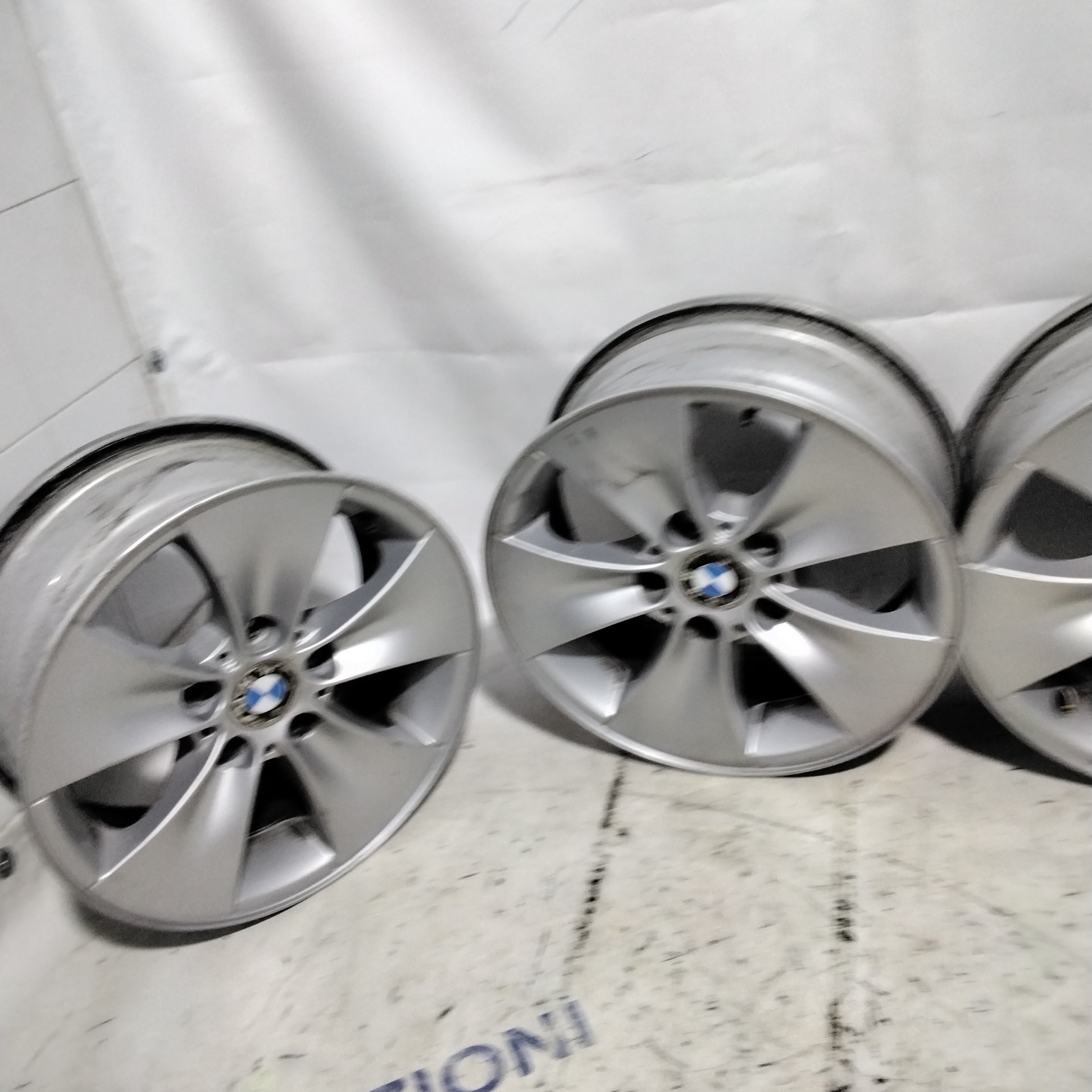 4 cerchi in lega 5 fori BMW 16 pollici