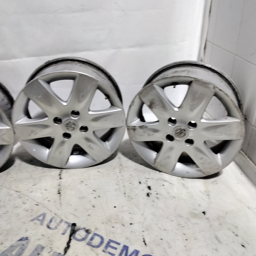 4 cerchi in lega 4 fori NISSAN 15 pollici