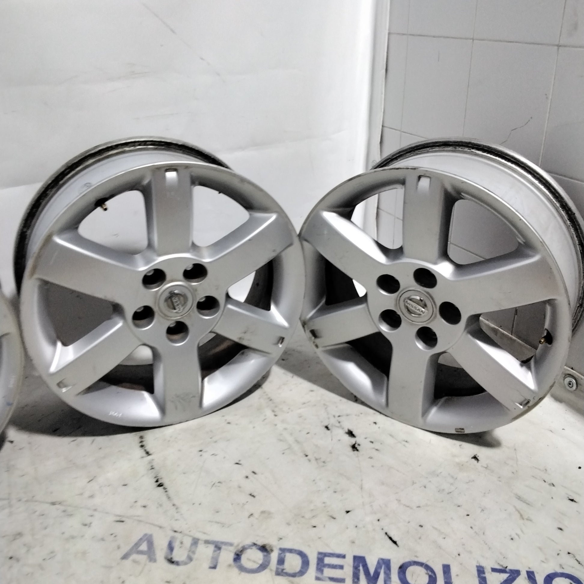 4 cerchi in lega 5 fori NISSAN 17 pollici
