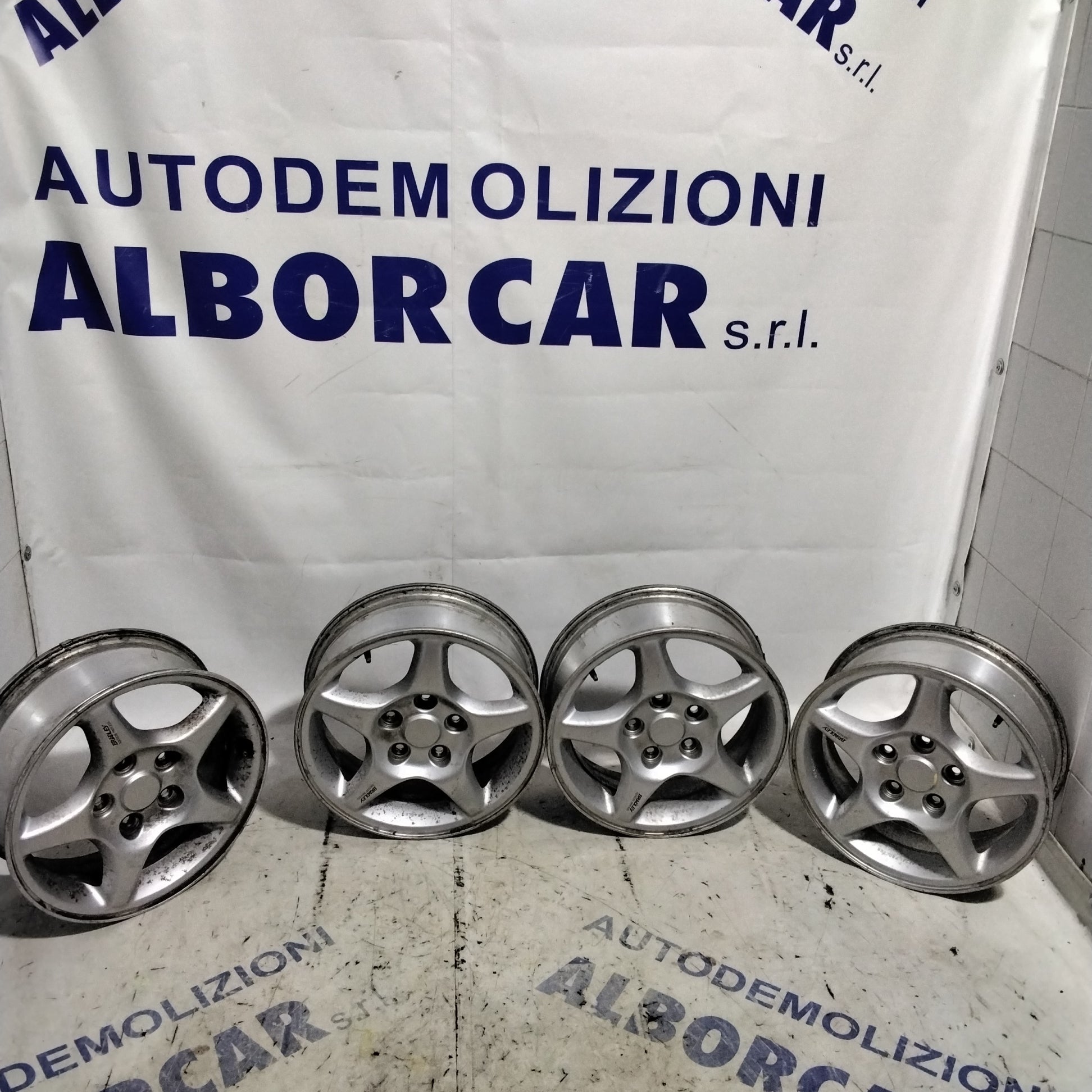 4 cerchi in lega 5 fori  daihatsu terios 15 pollici