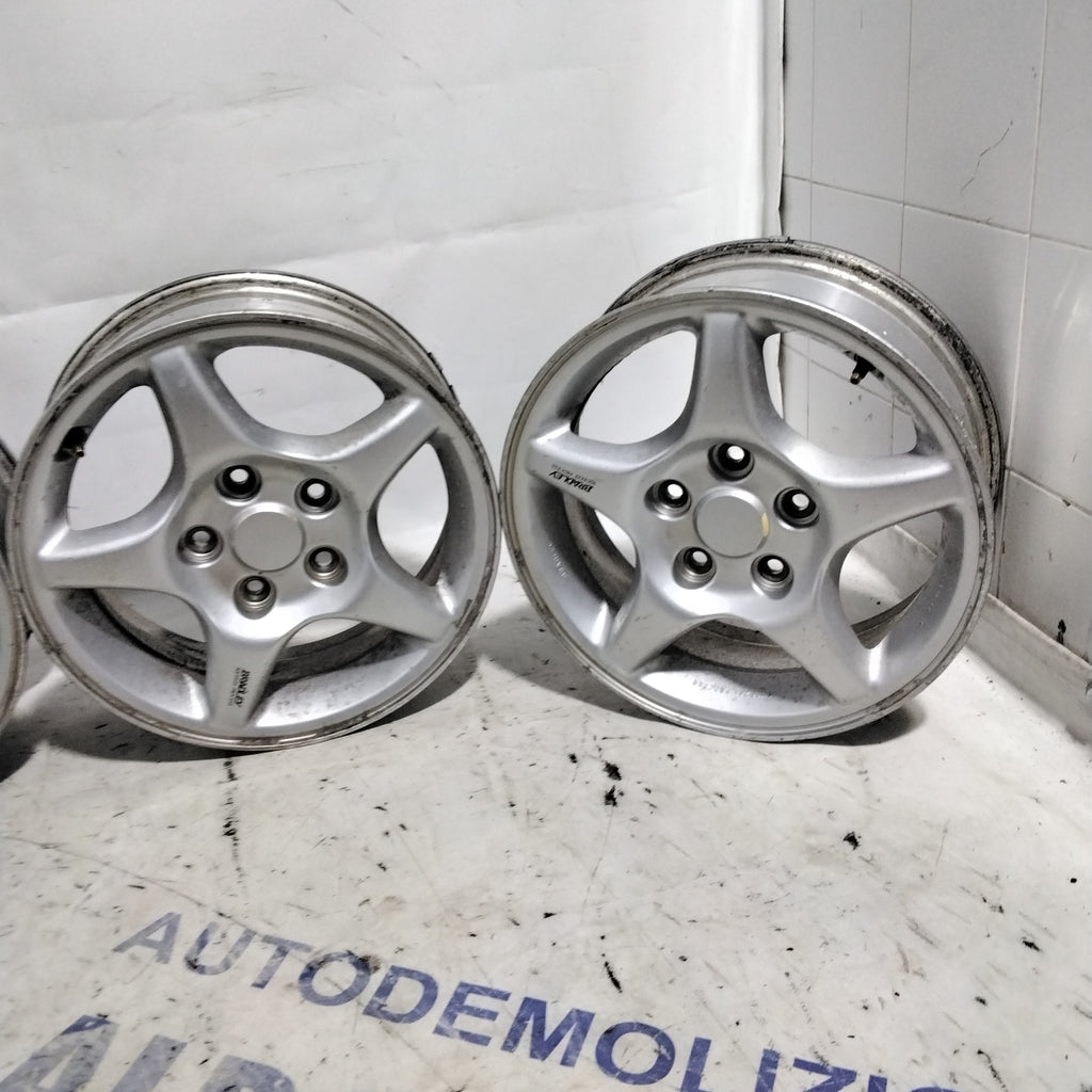 4 cerchi in lega 5 fori  daihatsu terios 15 pollici