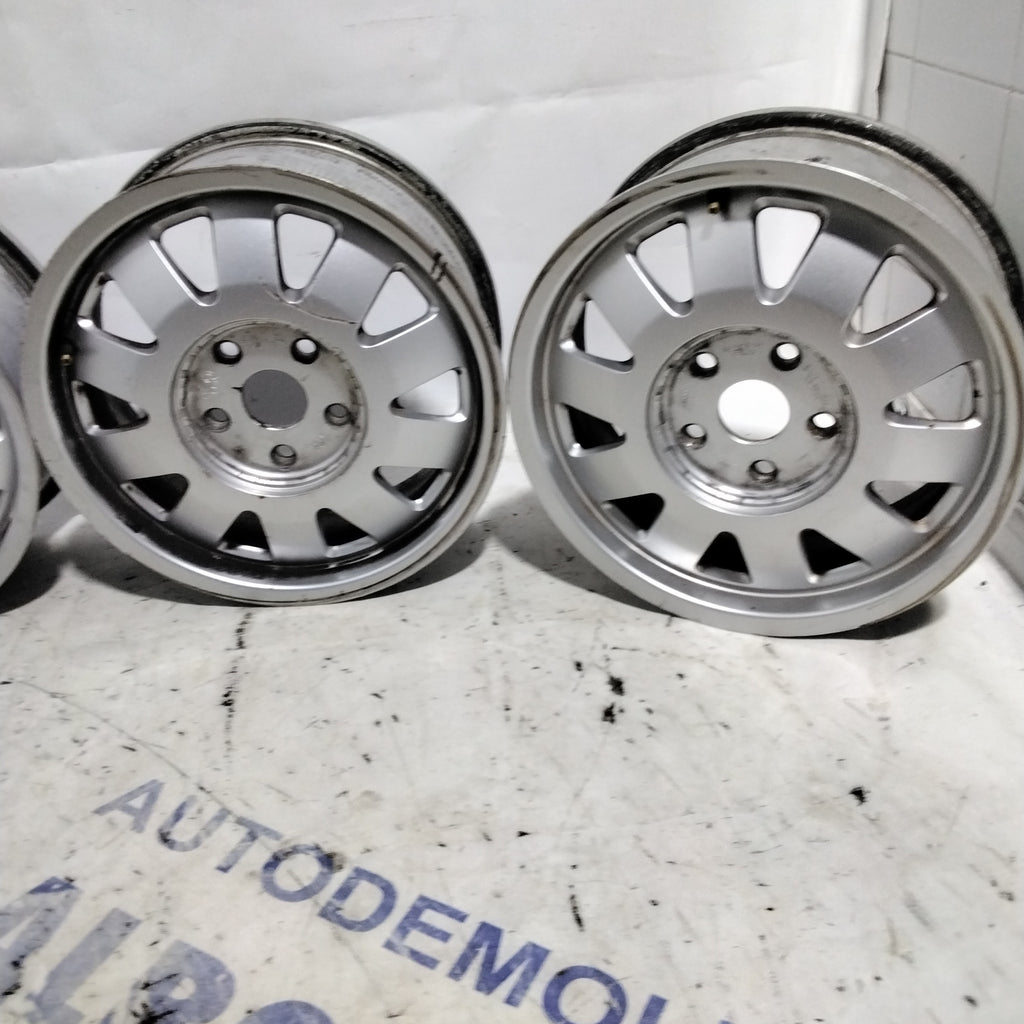 4 cerchi in lega 5 fori AUDI 15 pollici
