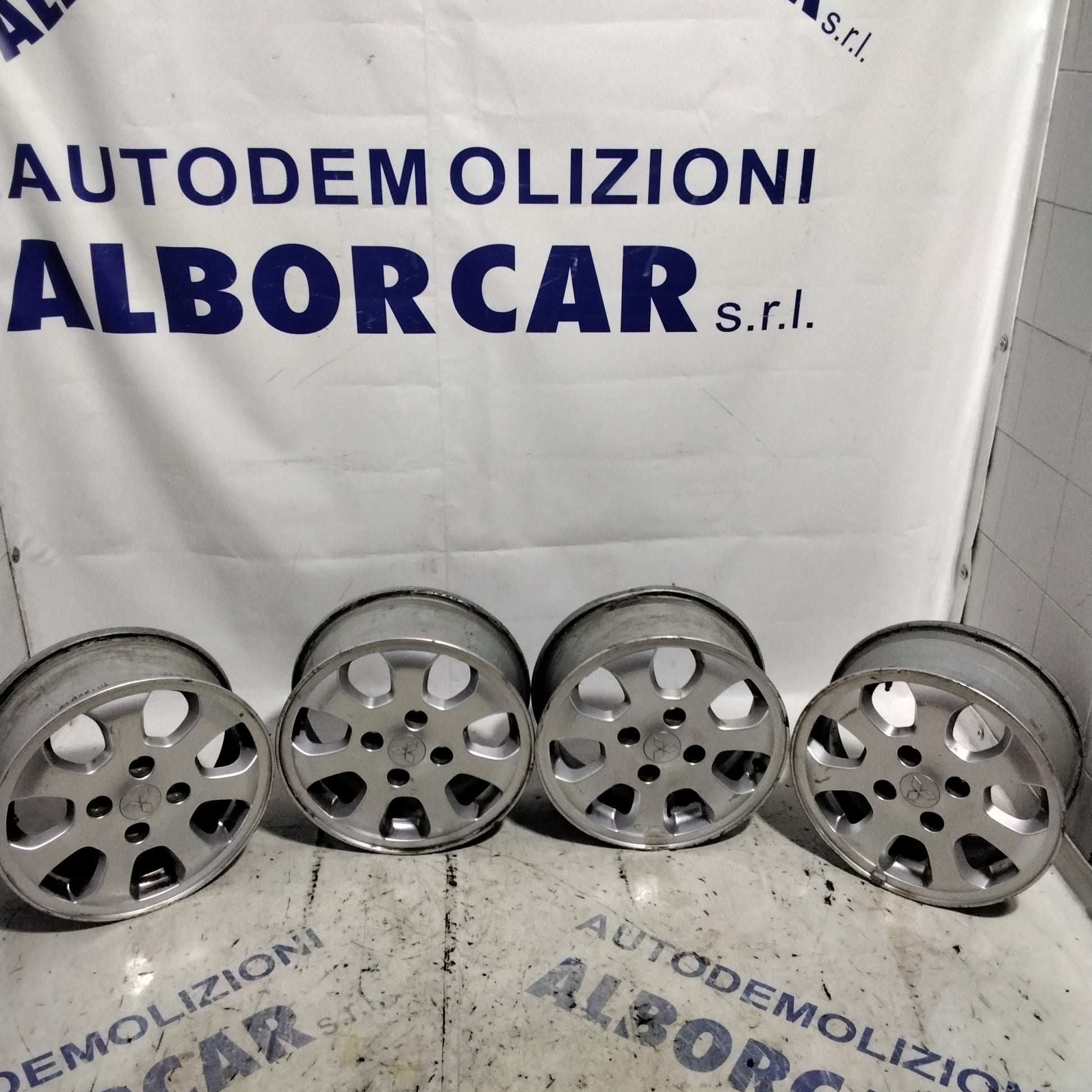4 cerchi in lega 4 fori MITSUBISHI colt 15 pollici anno 2005
