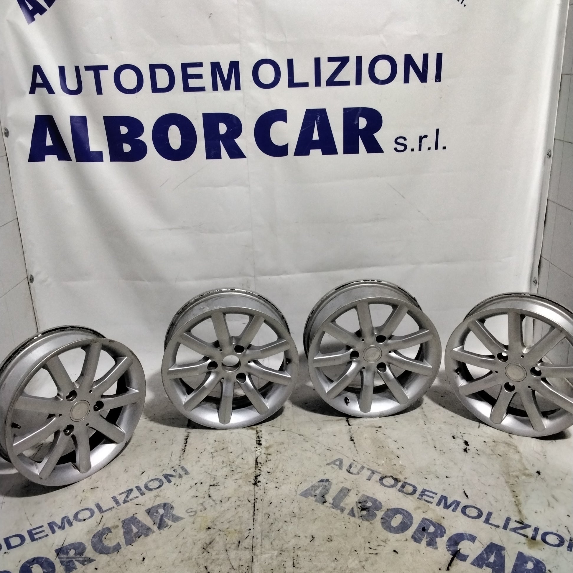 4 cerchi in lega 3 fori  smart 15 pollici