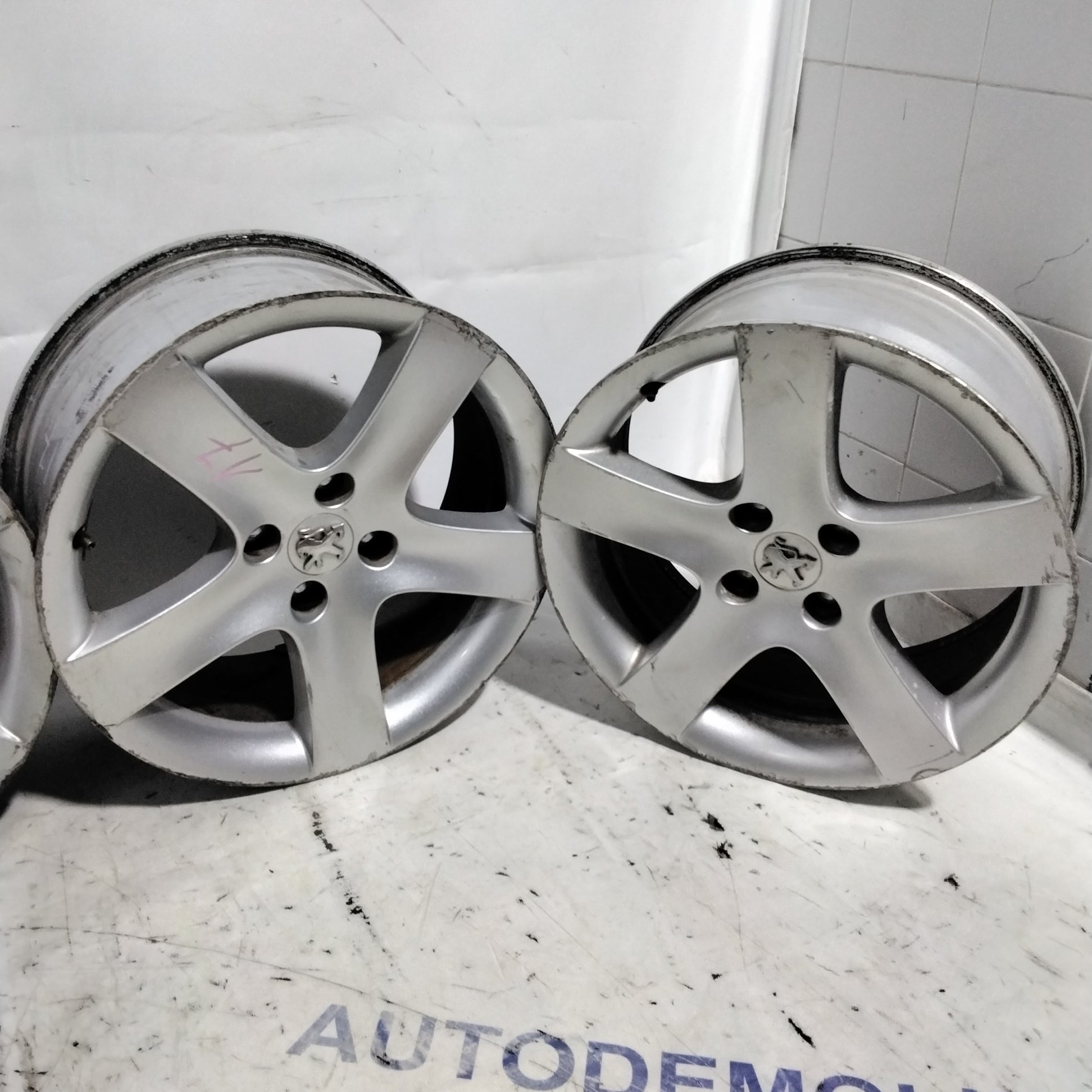 4 Cerchi in lega 4 fori PEUGEOT 17 pollici