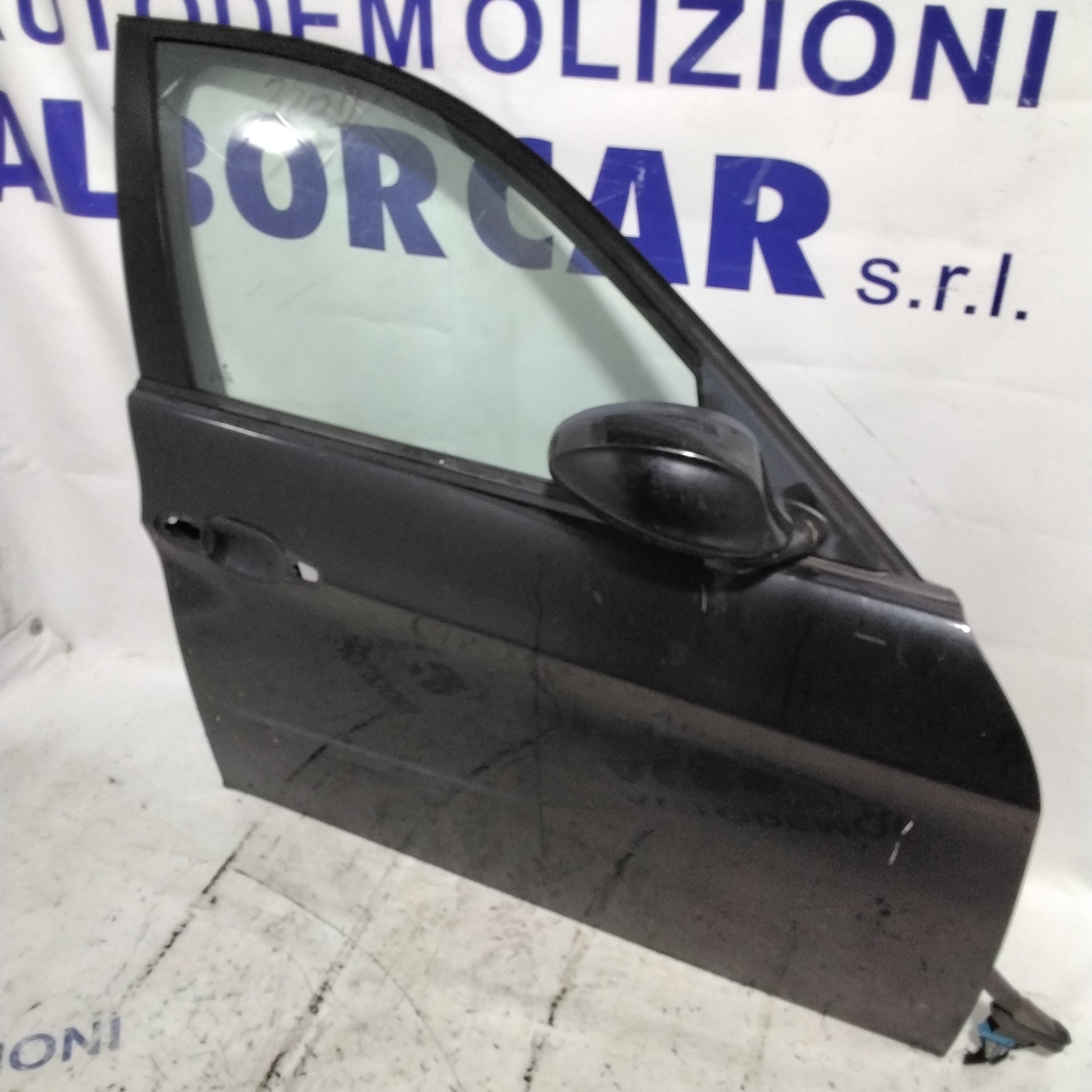 Puerta delantera derecha BMW 320 año 2006