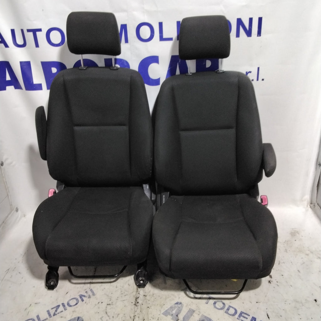 Tappezzeria TOYOTA corolla verso anno 2007
