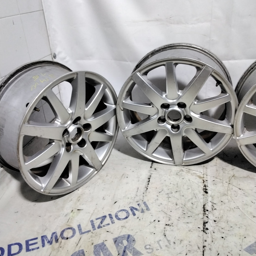 4 cerchi in lega 5 fori BMW 16 pollici