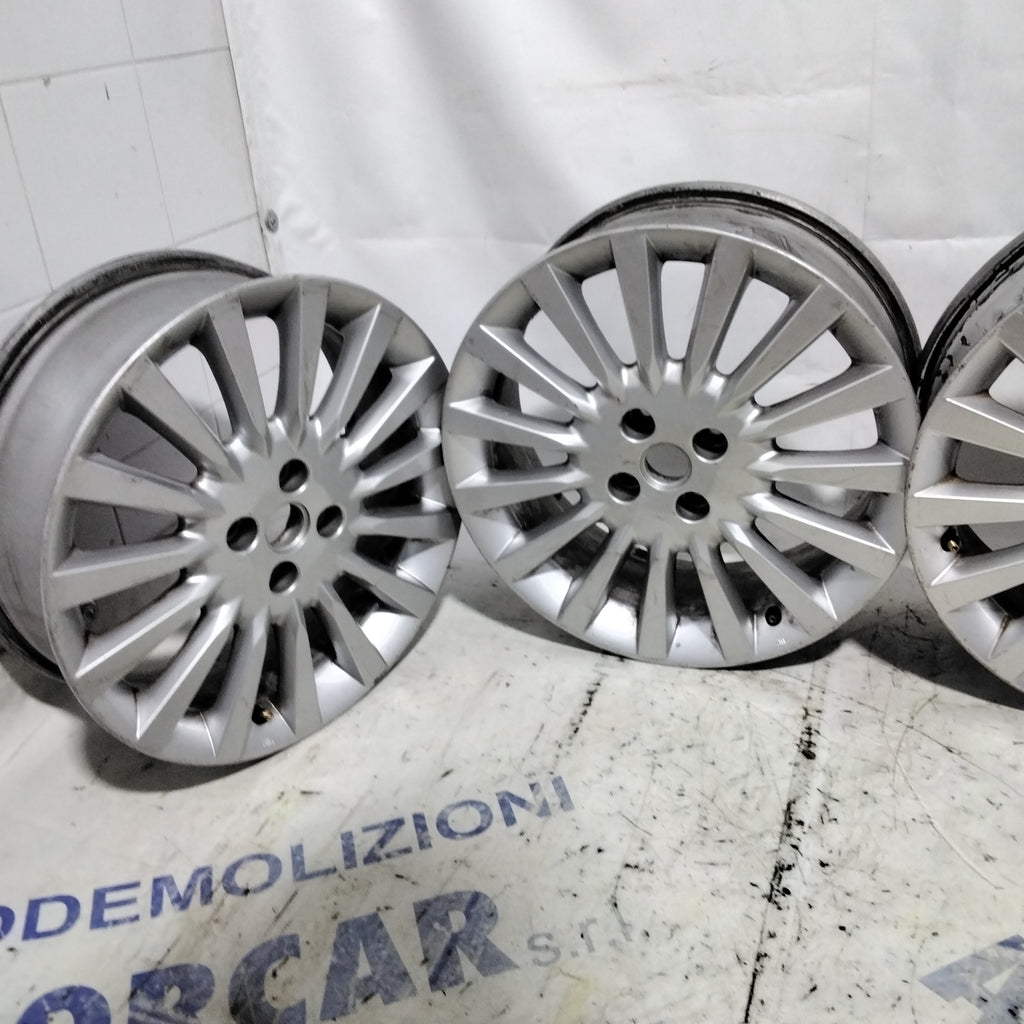 4 cerchi in lega 4 fori FIAT grande punto 17 pollici