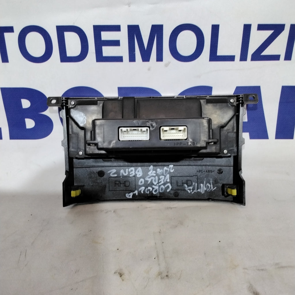 Mando de climatizador TOYOTA Corolla Verso 1.6 gasolina año 2007 código: 559020F010