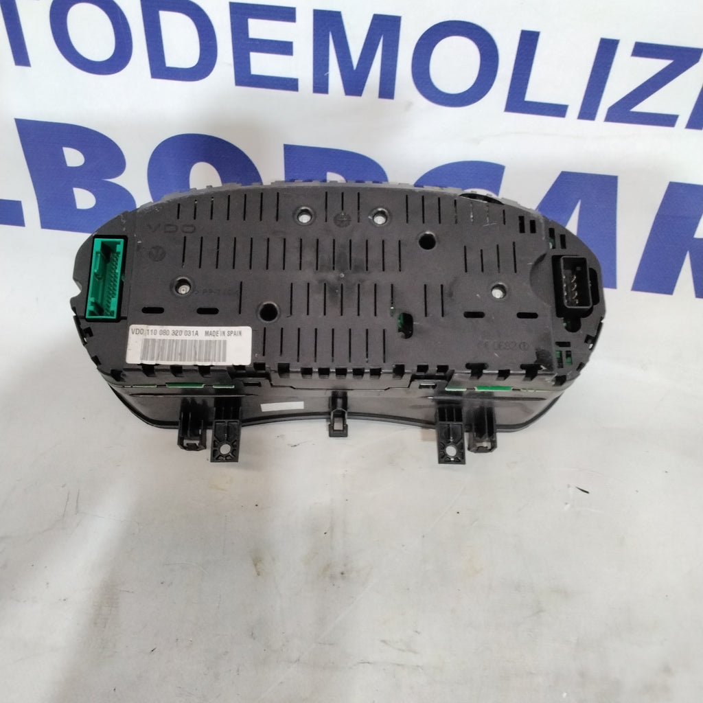 quadro strumenti/contachilometri VOLKSWAGEN polo codice:6Q0920804