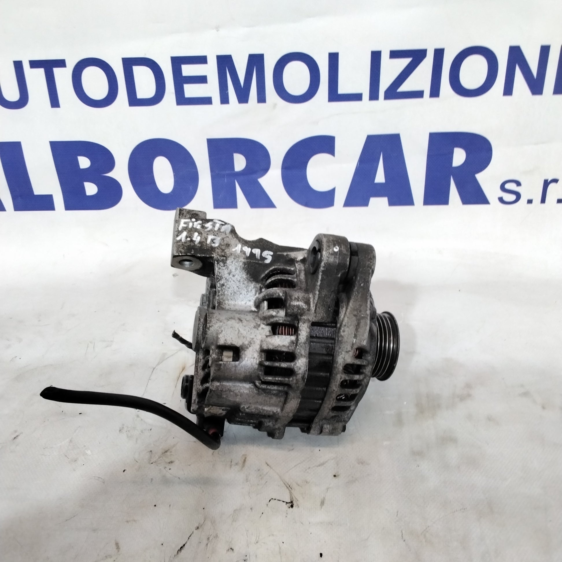 Alternatore FORD fiesta 1.4 benzina anno 1995 codice:96MF10300DC (sf15p8)