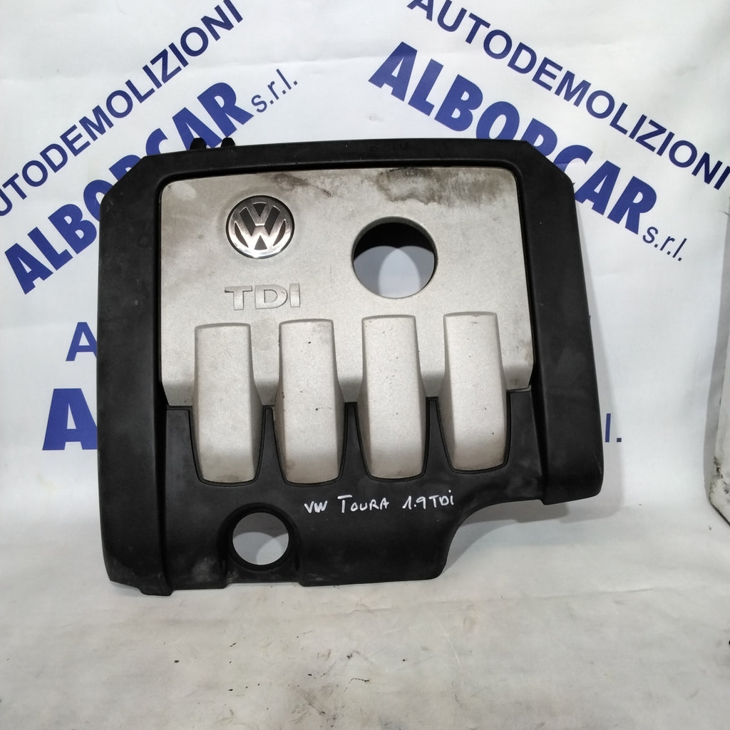 Tapa de motor VOLKSWAGEN Touran 1.9 tdi año 2004 código:03G103925