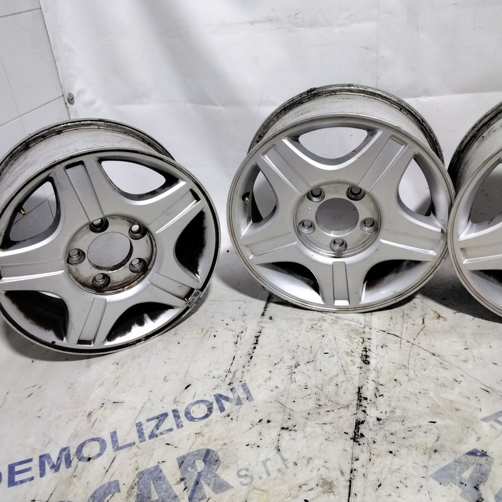 4 cerchi in lega 5 fori TOYOTA corolla verso 16 pollici anno