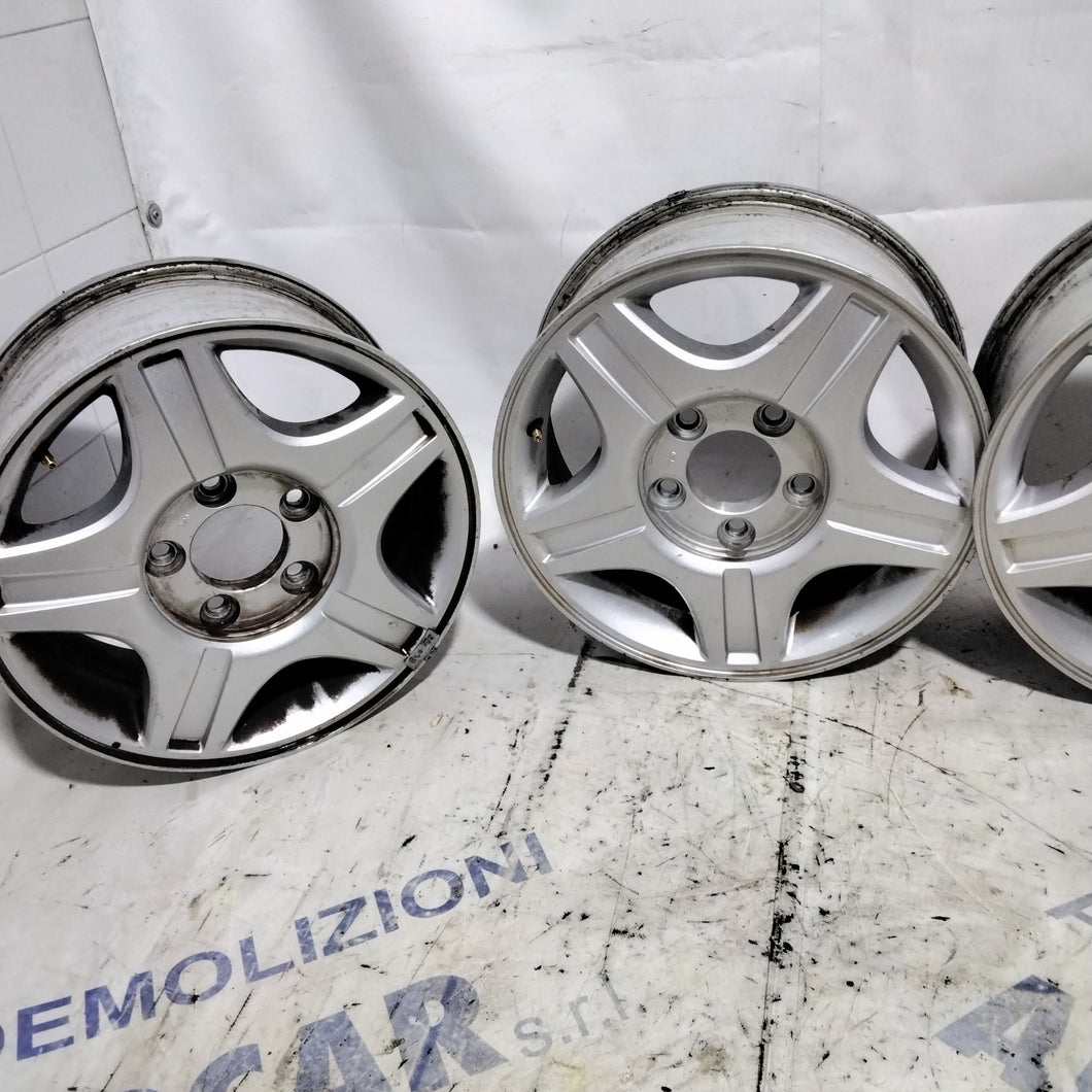 4 cerchi in lega 5 fori TOYOTA corolla verso 16 pollici anno