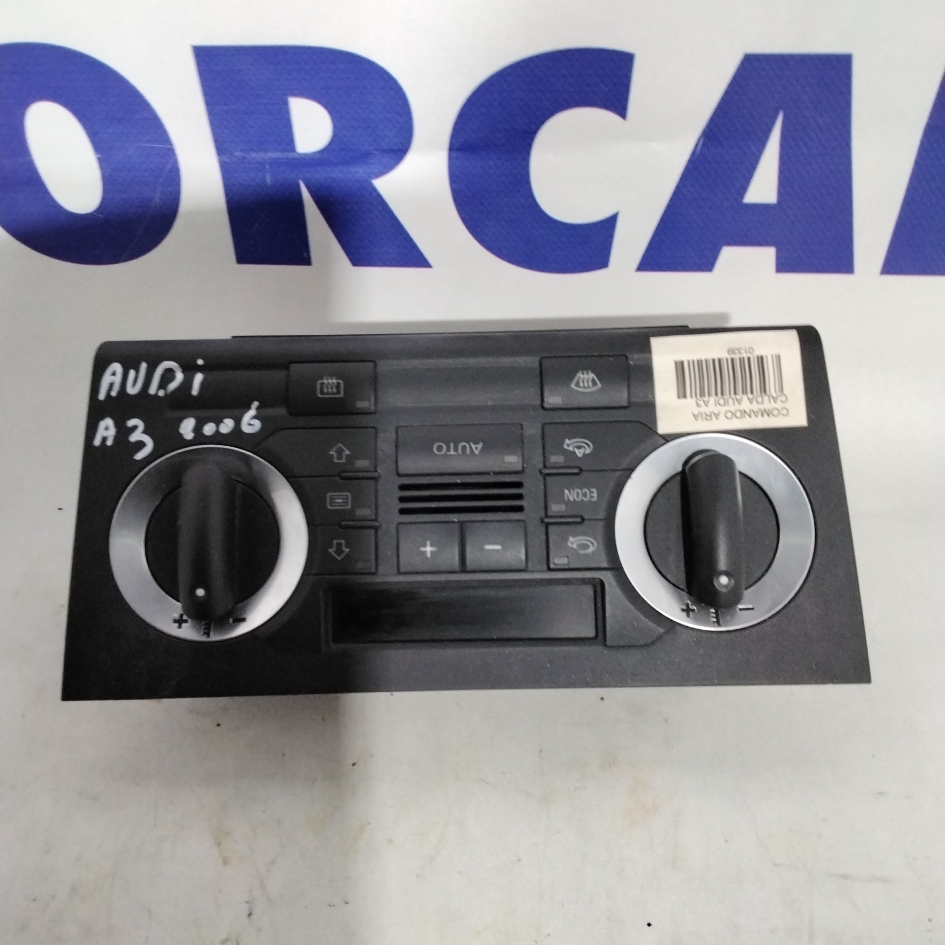 Comando climatizzatore/riscaldamento AUDI  A3 anno 2006 codice:412206018027