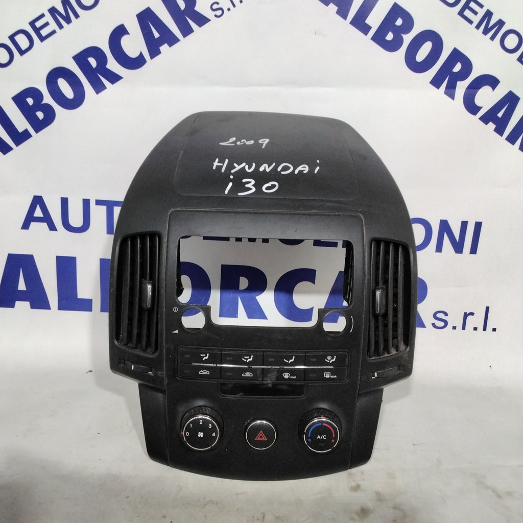 Comando climatizzatore/riscaldamento HYUNDAI i30 anno 2009 codice:972502LXXX