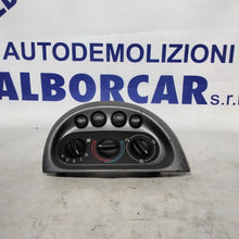 Carica l&#39;immagine nel visualizzatore di Gallery, Comando climatizzatore/riscaldamento FORD KA anno 2000 codice:97KW18K817A
