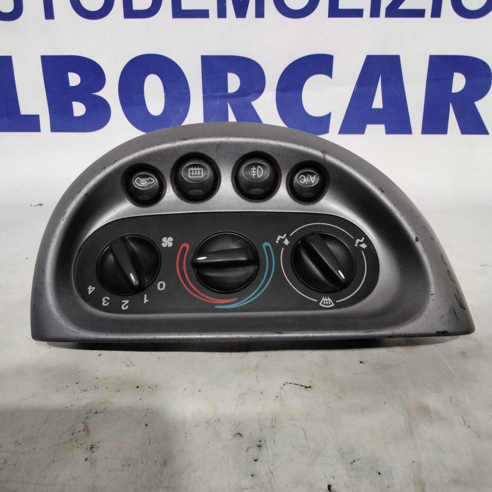 Comando climatizzatore/riscaldamento FORD KA anno 2000 codice:97KW18K817A