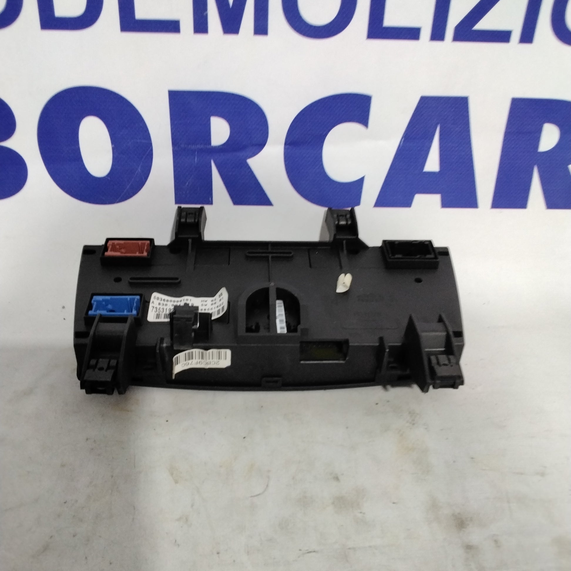 Comando climatizzatore/riscaldamento FIAT stilo anno 2005 codice:555600001704