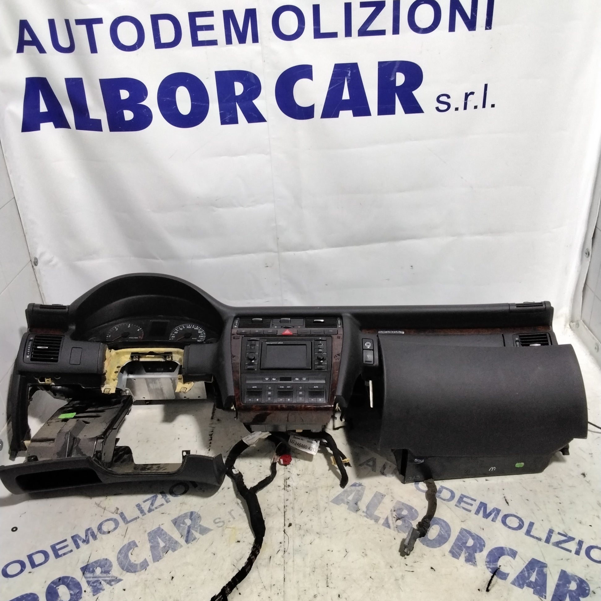 Tablero completo AUDI A8 2.5 diésel año 2001
