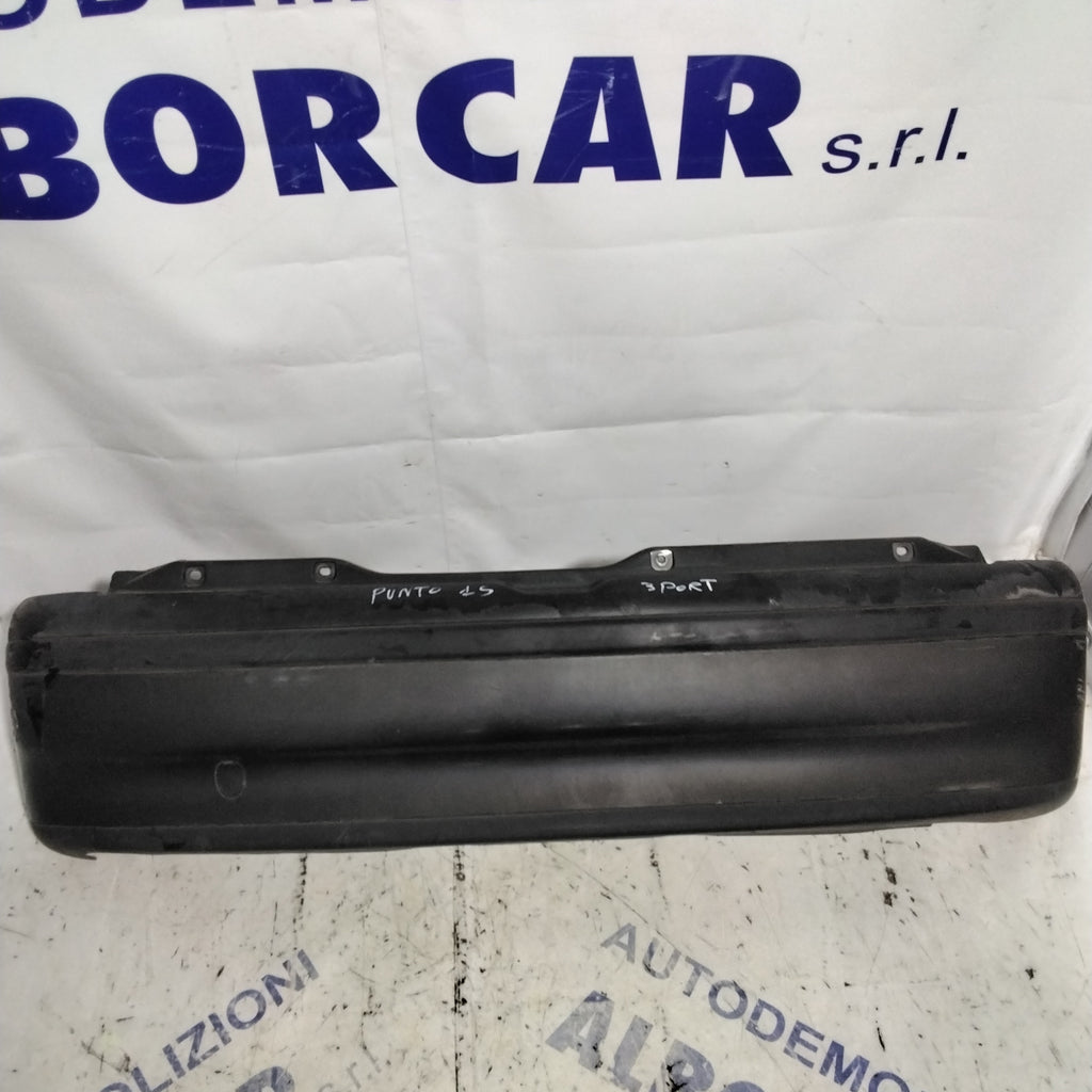 Parachoques trasero FIAT Punto 1ª serie 3 puertas año 1996